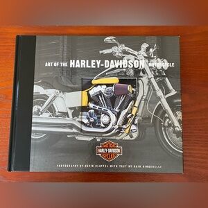 Harley-Davidson Motorcycle Art Book
